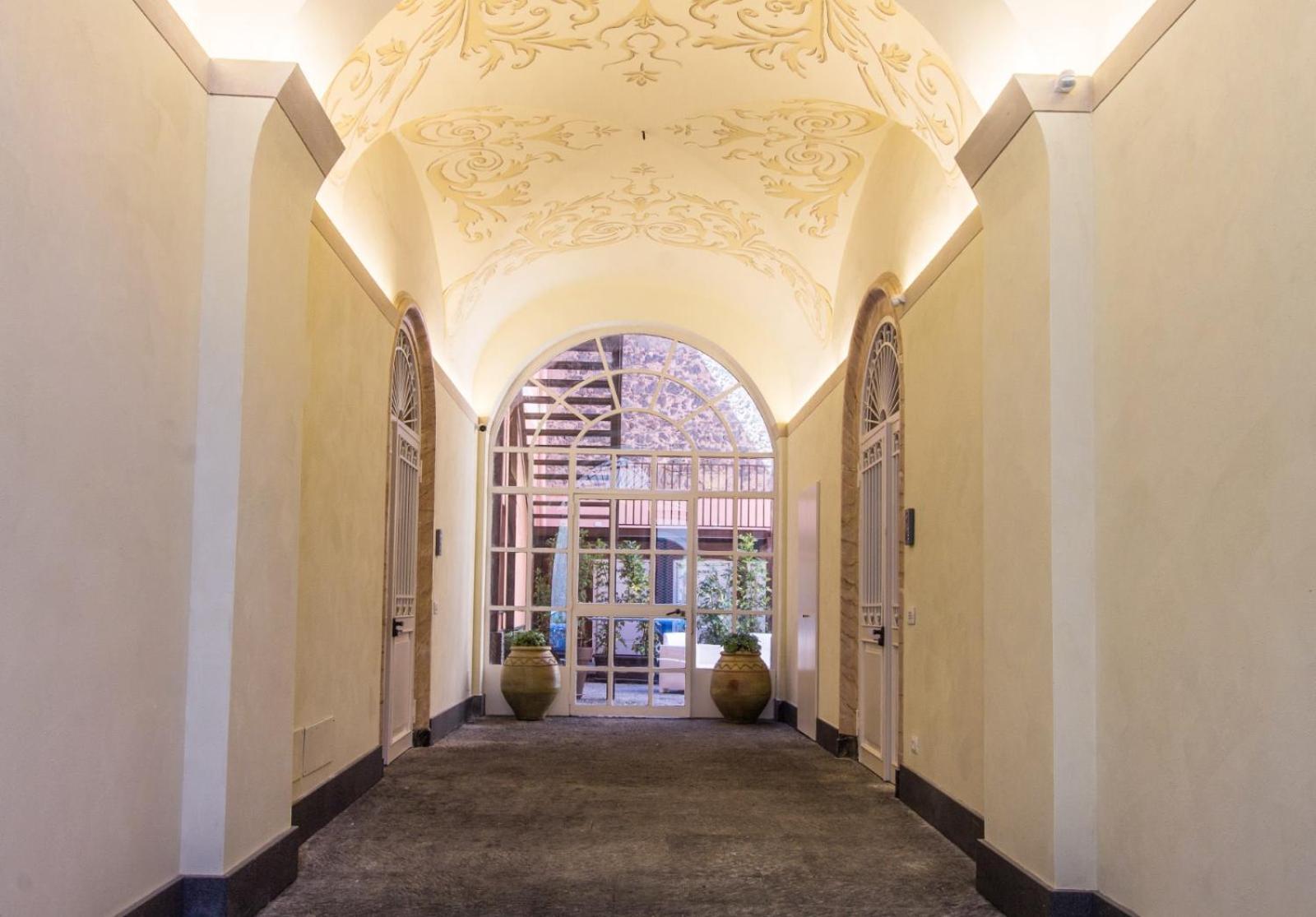 Archimedes Aparthotel *